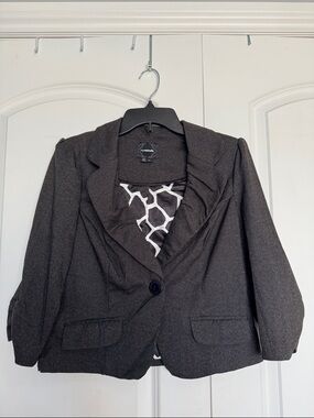 My Michelle Dark Gray Ruffle Collar Blazer 3/4 Sleeve Size Large